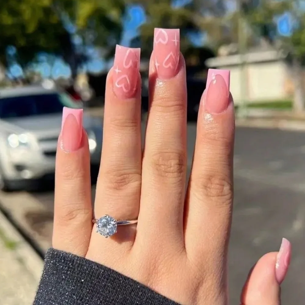 24 Pieces Fake Press On Nails